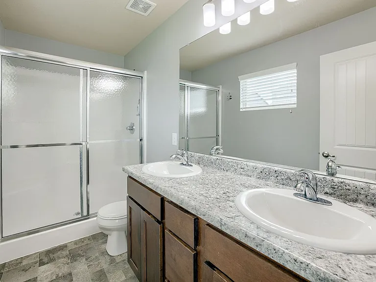 18906 Birch Ave — Photo 15
