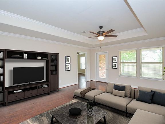 5th image of 2918 Bur Oak Ct