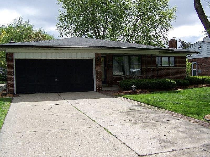 1st image of 34840 Campus Dr