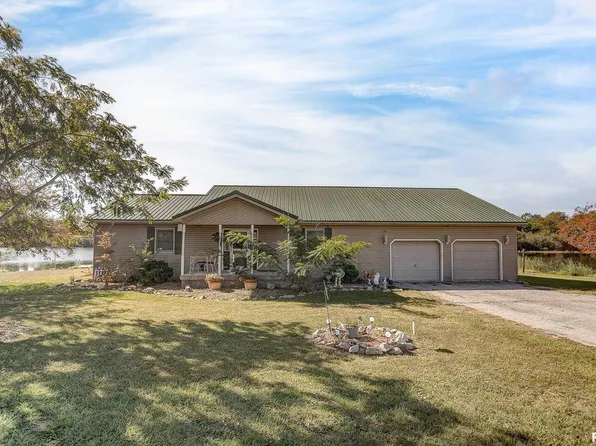 5311 E Bonnie Rd, Waltonville, IL 62894