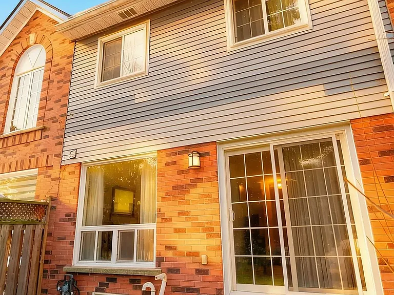 3 Lancewood Cres — Photo 11
