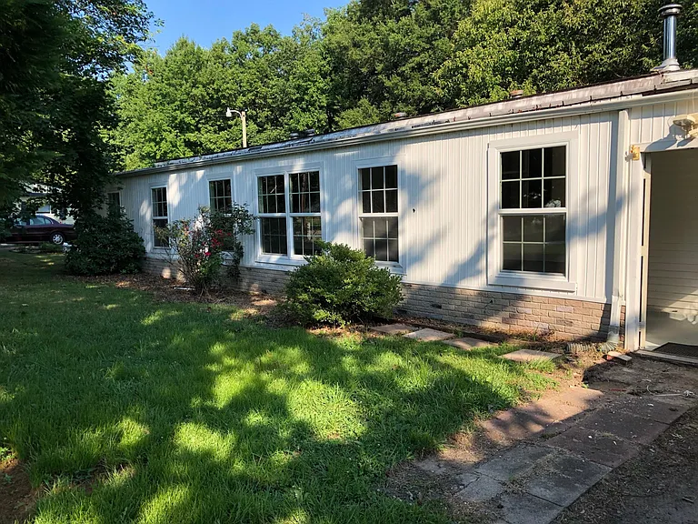 295 Stardust Dr — Photo 1