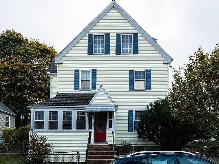158-160 Roslindale Ave #1 — Photo 1