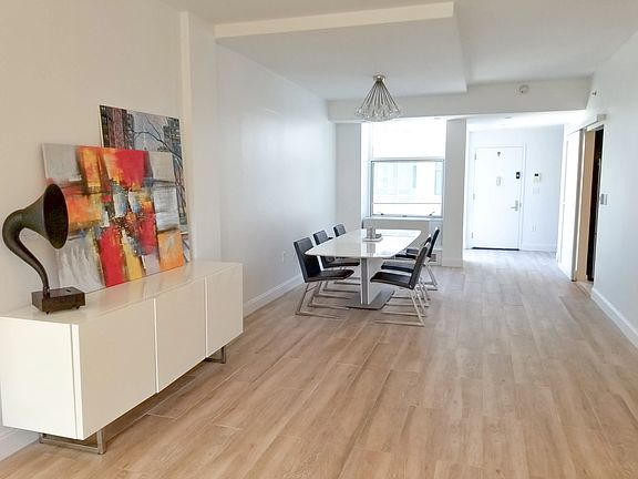 3rd image of 3751 Riverdale Ave APT 4B