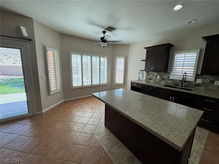 787 Fairway Dr — Photo 13