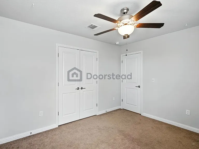 8207 Cottage Rose Dr — Photo 22