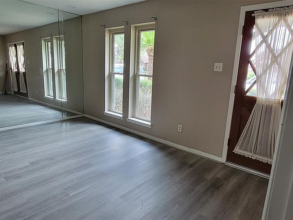 2nd image of 2214 Juanita Ln
