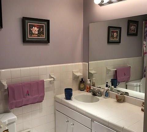 4th image of 1137 Cloverdale Dr