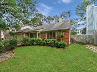 8010 Shangrila Ln, Houston, TX 77095