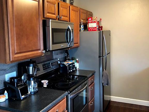 3rd image of 448 22nd St E