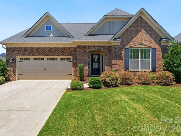 9026 Raven Top Dr, Mint Hill, NC 28227