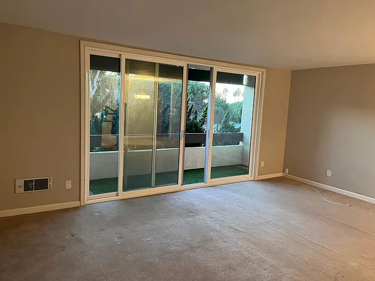 6455 La Jolla Blvd #253 — Photo 2