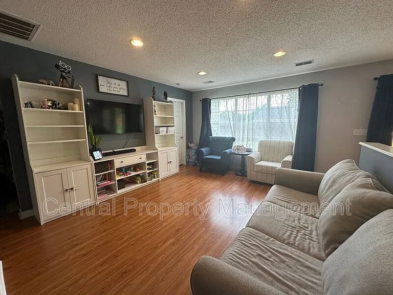 3 Cattle Ct — Photo 4