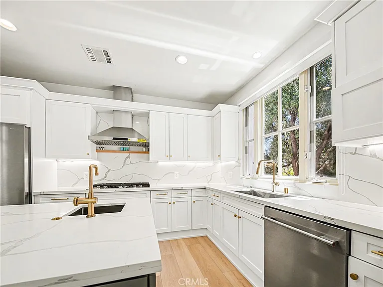 3907 Peartree Pl — Photo 12