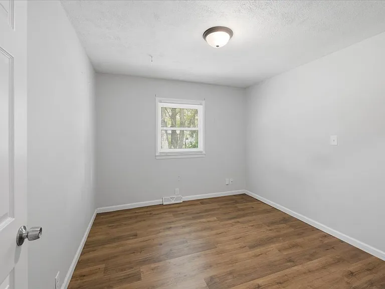 2448 N Irwin St — Photo 12