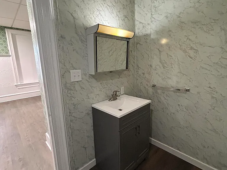 352 Market St #B — Photo 9