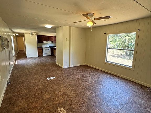 2nd image of 2014 Spring Ct