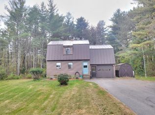 121 Knowlton Corner Rd, Farmington, ME 04938
