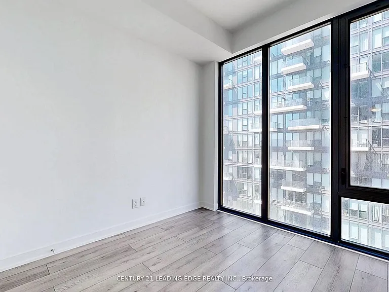 47 Mutual St #1203 — Photo 9