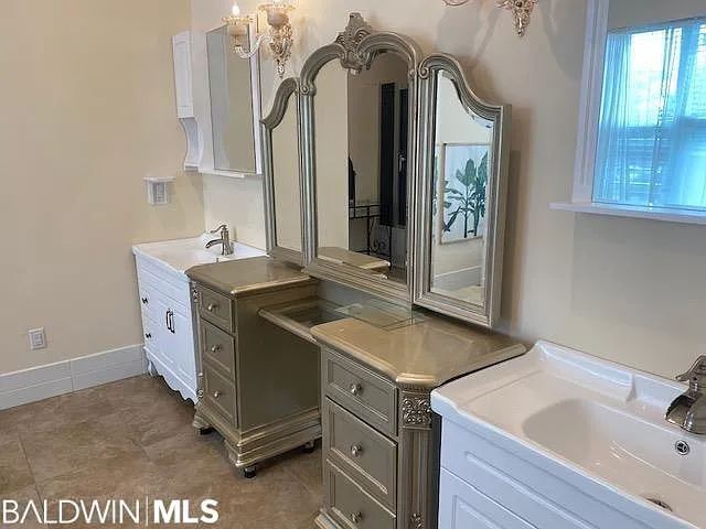 205 S Tee Dr — Photo 14