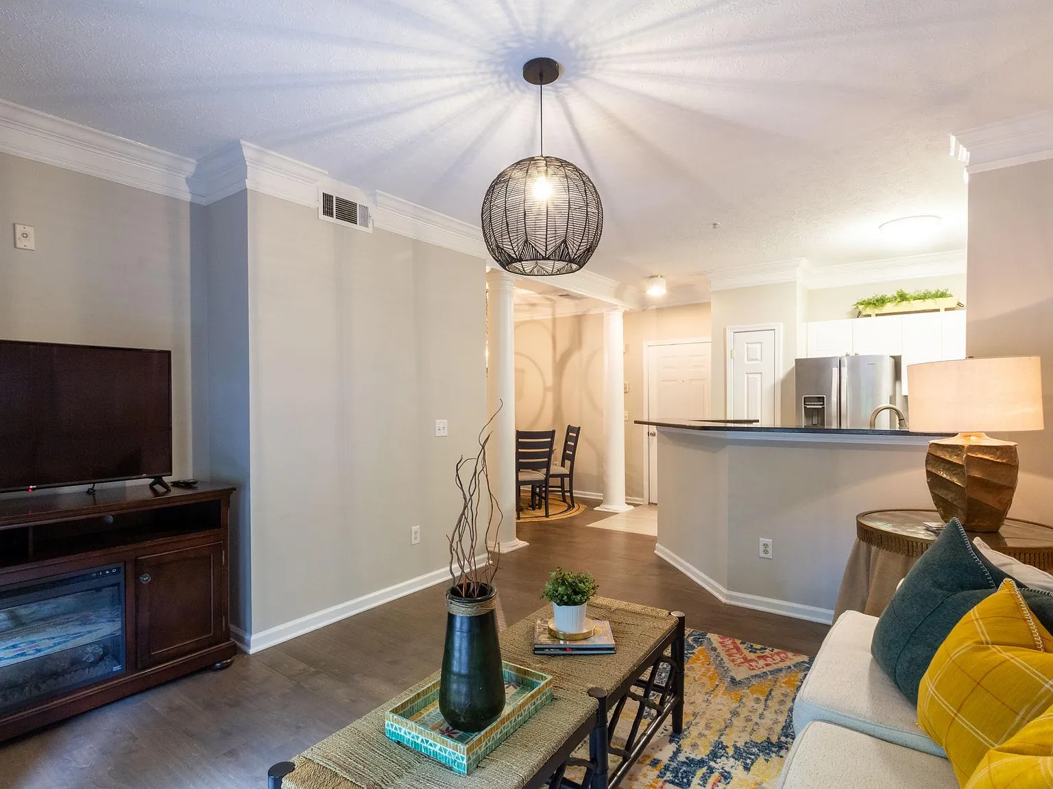 1 bed, 800 sqft, $1,850 — Photo 3