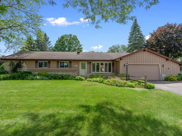 3009 Sunrise DRIVE, Hubertus, WI 53033