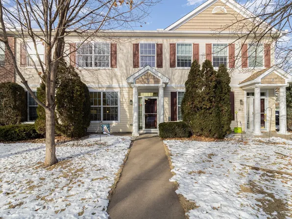 3021 Germain St N Unit 4, Maplewood, MN 55109