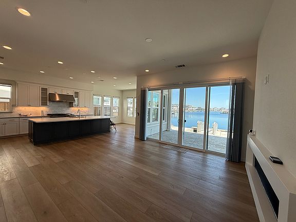 3rd image of 3389 Delta Coves Dr