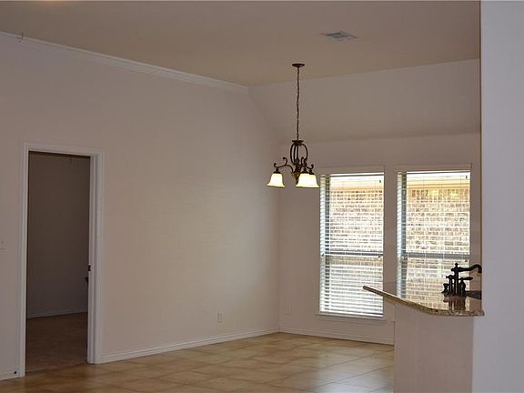 5th image of 129 Winged Foot Dr