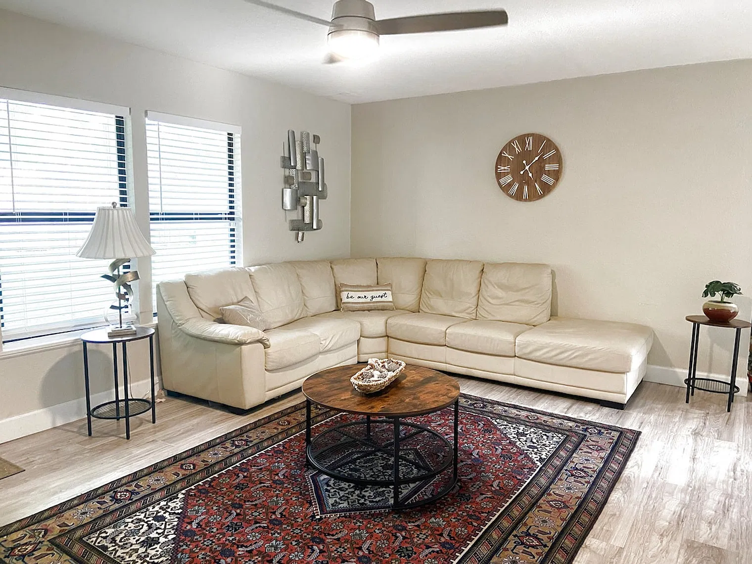 4 bed, 2.0 bath, 1786 sqft, $3,591 — Photo 4