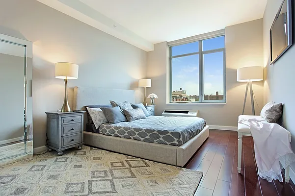 Rented by Red Apple Group | media 47