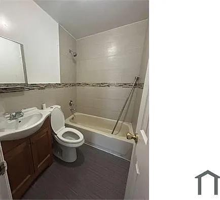 4 bed, 1200 sqft, $3,633 — Photo 4