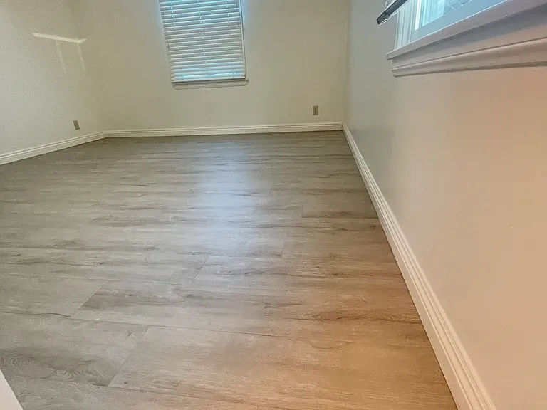 1132 Okoboji Dr #1 — Photo 6