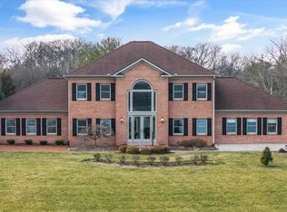4540 Scenic Point Dr, Louisville, TN 37777