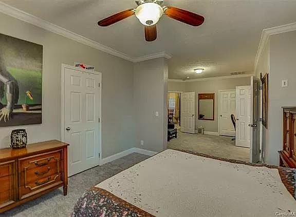 3rd image of 10 Northside Dr
