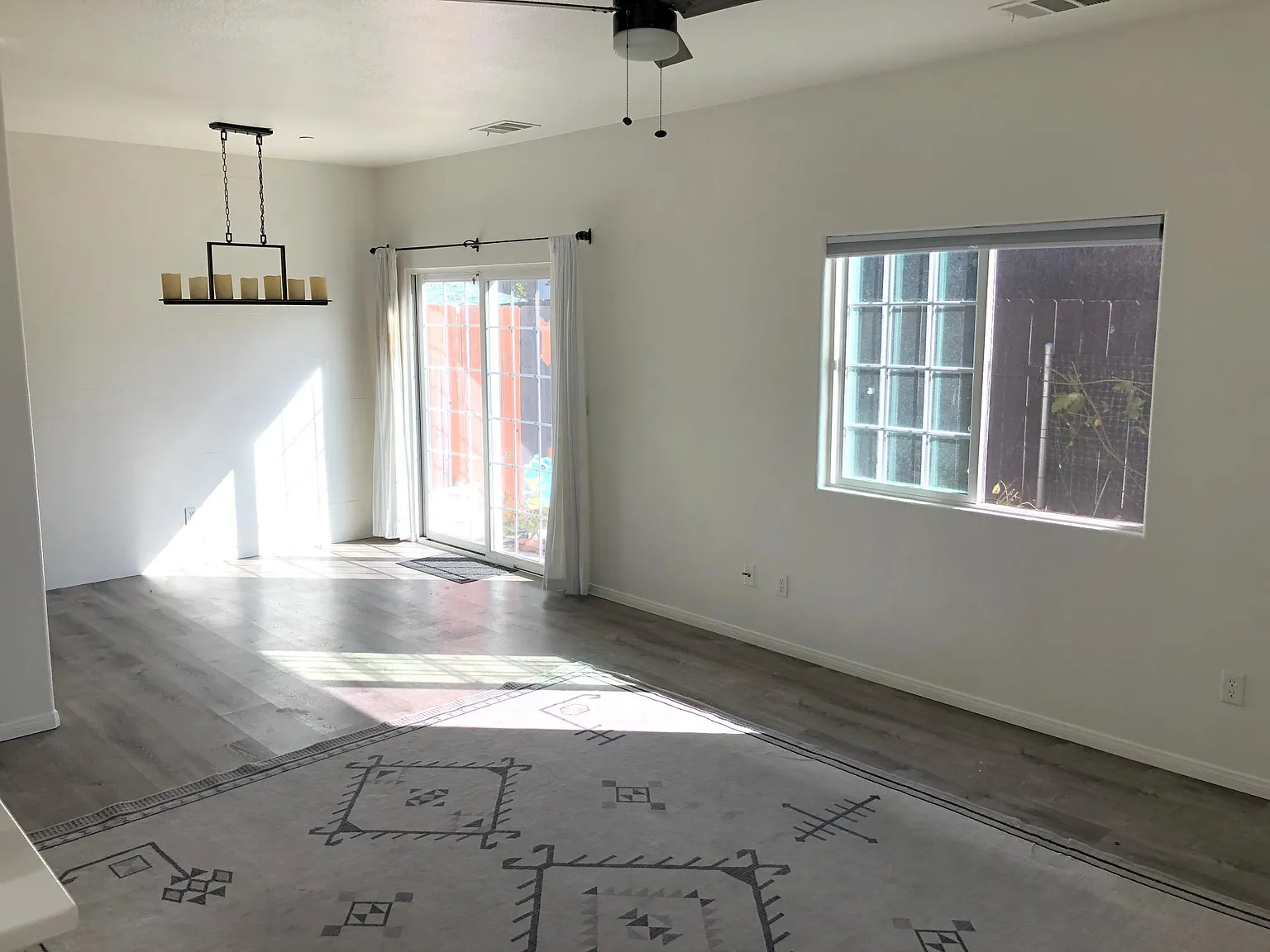 3 bed, 2.5 bath, 1412 sqft, $3,500 — Photo 2