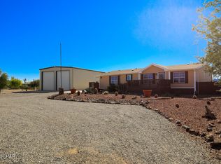 42670 La Posa Rd, Bouse, AZ 85325