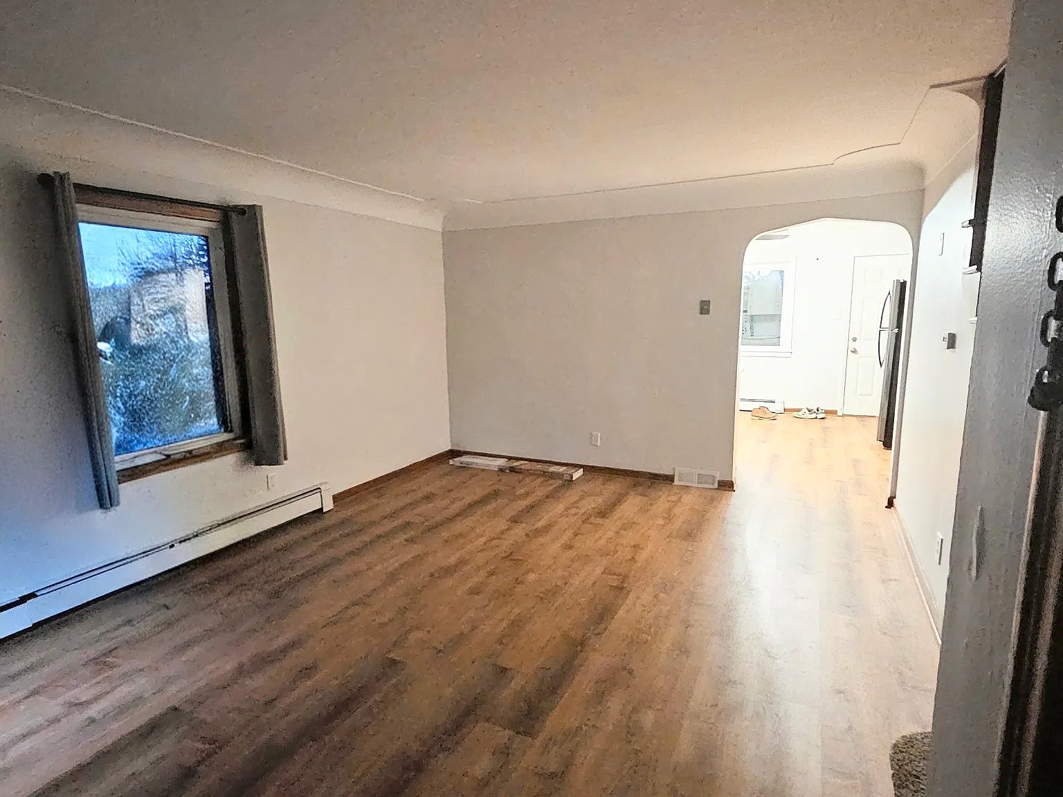 3 bed, 1100 sqft, $1,600 — Photo 4