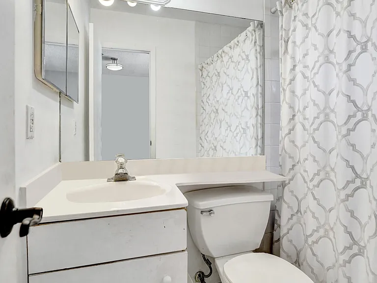 173 Riviera Cir — Photo 32