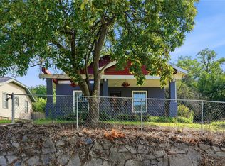 805 Oak St, Muscatine, IA 52761