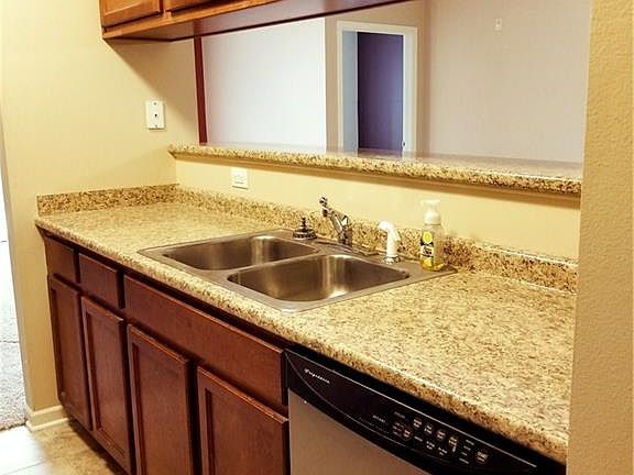 4th image of 6350 Coachlight Dr Unit 1101