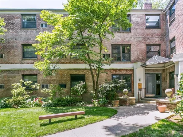 1 TERRACE Circle #3-F, Great Neck, NY 11021