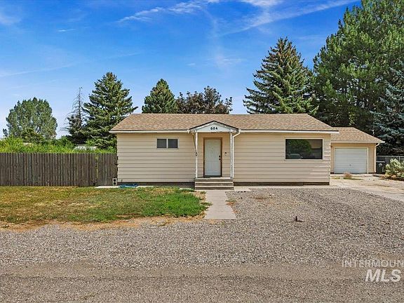 2nd image of 604 Birch Dr