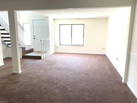 2nd image of 5524 Old Guard Cres