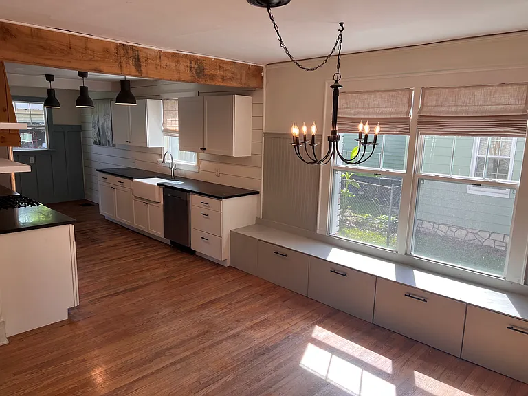 4010 Albemarle Ave — Photo 11