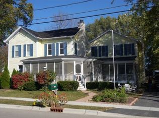 113 N 1st St, Elburn, IL 60119