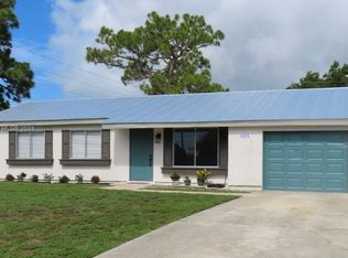 2290 SE Glover St, Port Saint Lucie, FL 34984