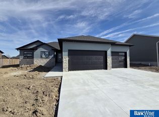 500 Railroad St, Hallam, NE 68368