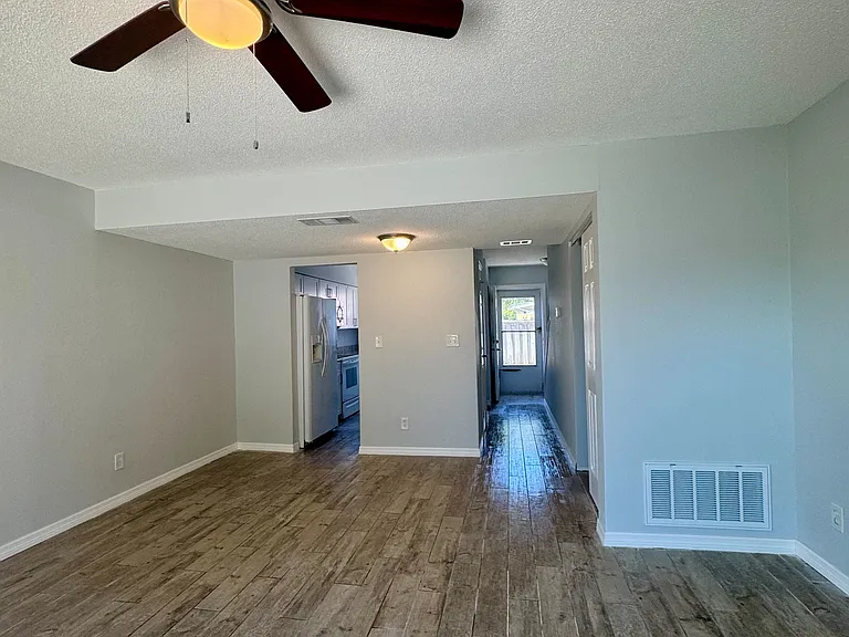 2200 S Palmetto Ave #D5 — Photo 4