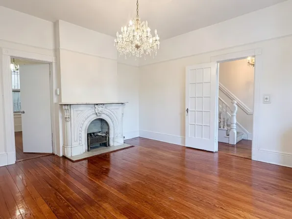 14-28 Astoria Park South image 5 of 29